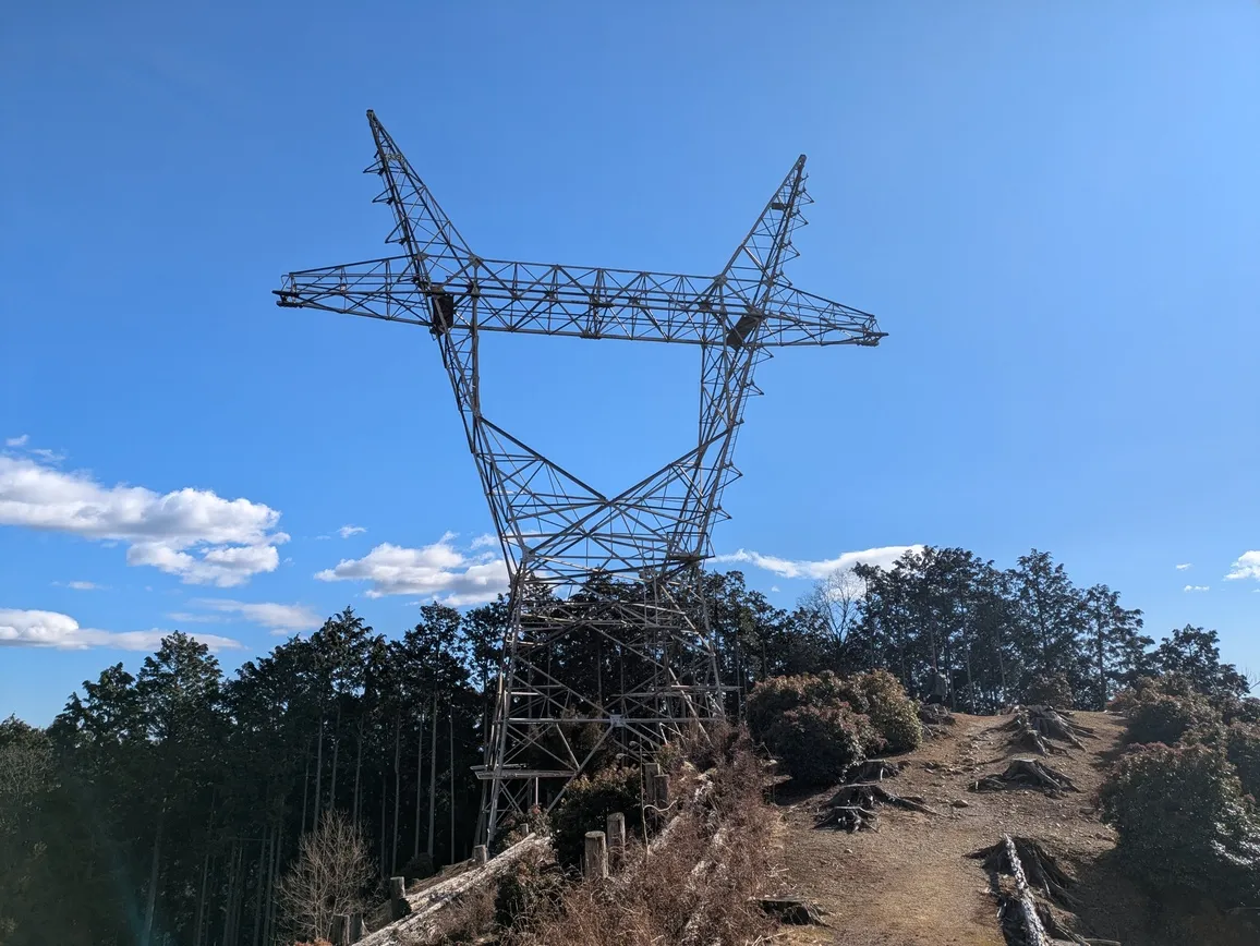 線が無い鉄塔